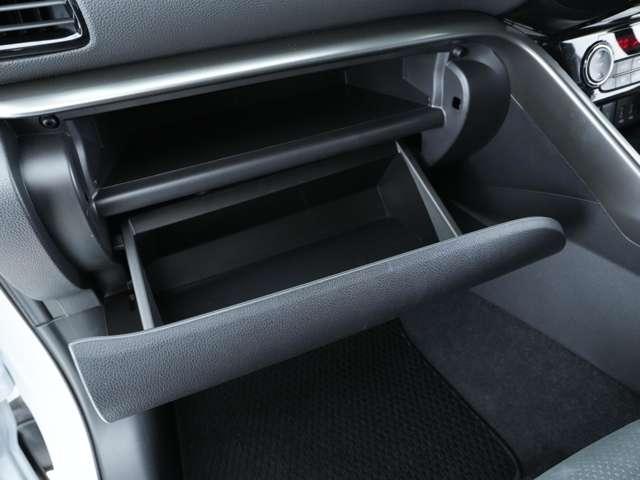 エクリプスクロス ブラックエディション マルチアラウンドモニター 純正ブラックアルミ 純正8インチスマホ連携ナビ 電動サンルーフ&ルーフレール ヘッドアップディスプレイ(22枚目)