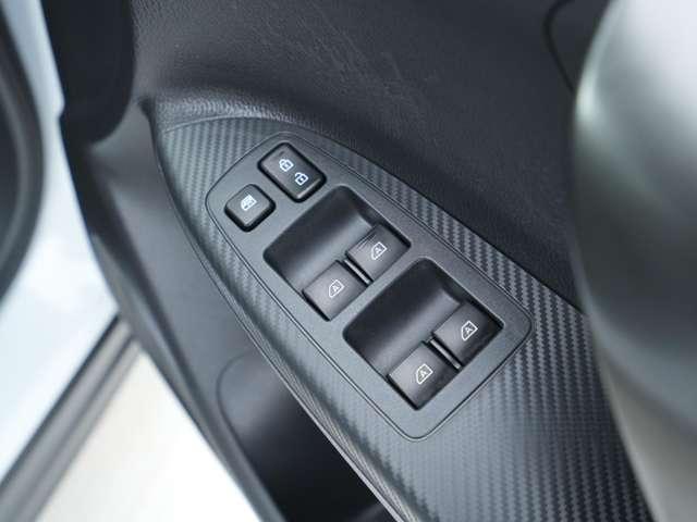 エクリプスクロス ブラックエディション マルチアラウンドモニター 純正ブラックアルミ 純正8インチスマホ連携ナビ 電動サンルーフ&ルーフレール ヘッドアップディスプレイ(26枚目)