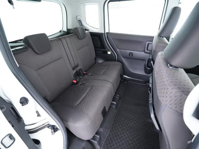 デリカＤ：２ ハイブリッドＭＺ　ナビ　バックカメラ　両側電動スライドドア　ＥＴＣ　クルーズコントロール　エンジンスターター　夏冬タイヤセット　シートヒーター（8枚目）