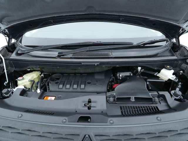 デリカD:5 P ヴァレンティLEDテールランプ ダンロップ製グラントレック Air/G Rocksホイール グリルブラック塗装 ミラー・アイライン・フォグベゼルオレンジ塗装 LANDLIC製マッドフラップ(44枚目)