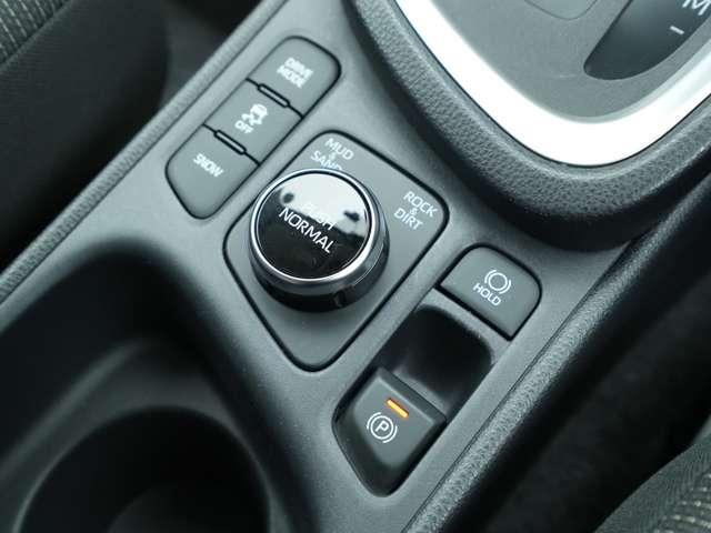 ヤリスクロス Ｇ　８インチナビ付ディスプレイオーディオ　全周囲カメ　４ＷＤ　ＥＴＣ　バックカメラ　アルミホイール　オートクルーズコントロール　寒冷地仕様　衝突防止システム　ＬＥＤヘッドランプ　クリアランスソナー（24枚目）