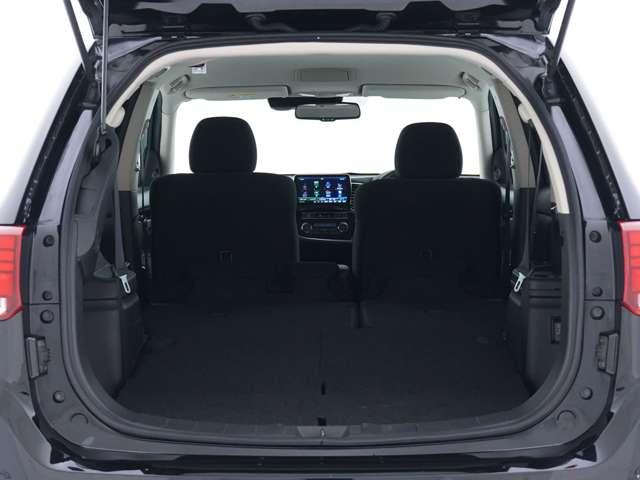 アウトランダー ２４Ｇ　９Ｖ型フローティングナビ　マルチアラウンドモニター　純正エンジンスターター　電動リアゲート　ハンドルヒーター　パドルシフト　防錆塗装歴有　ワンオーナー　ＬＥＤヘッドライト　オートマチックハイビーム（11枚目）