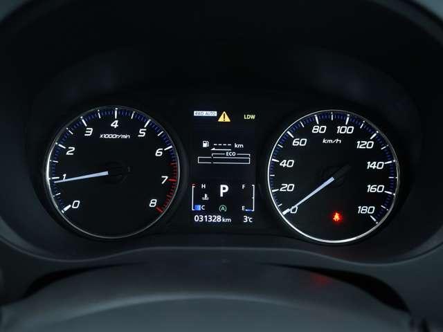 アウトランダー ２４Ｇ　９Ｖ型フローティングナビ　マルチアラウンドモニター　純正エンジンスターター　電動リアゲート　ハンドルヒーター　パドルシフト　防錆塗装歴有　ワンオーナー　ＬＥＤヘッドライト　オートマチックハイビーム（15枚目）