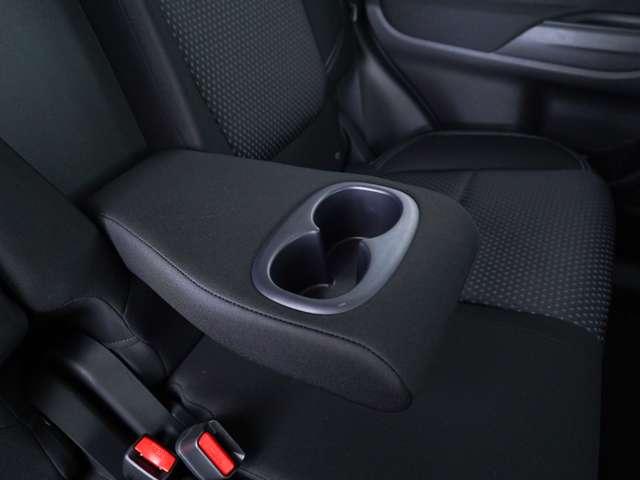 アウトランダー ２４Ｇ　９Ｖ型フローティングナビ　マルチアラウンドモニター　純正エンジンスターター　電動リアゲート　ハンドルヒーター　パドルシフト　防錆塗装歴有　ワンオーナー　ＬＥＤヘッドライト　オートマチックハイビーム（29枚目）