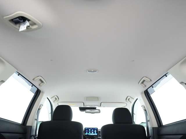 アウトランダー ２４Ｇ　９Ｖ型フローティングナビ　マルチアラウンドモニター　純正エンジンスターター　電動リアゲート　ハンドルヒーター　パドルシフト　防錆塗装歴有　ワンオーナー　ＬＥＤヘッドライト　オートマチックハイビーム（35枚目）