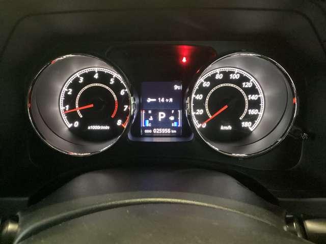 デリカＤ：５ シャモニー　ナビ　後席モニター　電動シート　クルーズコントロール　パドルシフト　助手席側電動スライドドア　ＥＴＣ（12枚目）