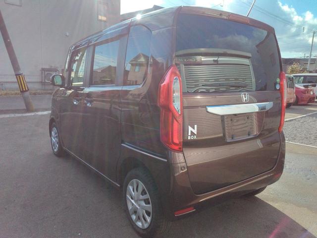 N-BOX G・Lホンダセンシング 4WD スマートキー プッシュスタート LEDヘッドライト シートヒーター ETC 純正オーディオ/地デジ バックカメラ 純正エンジンスターター ドライブレコーダー(17枚目)