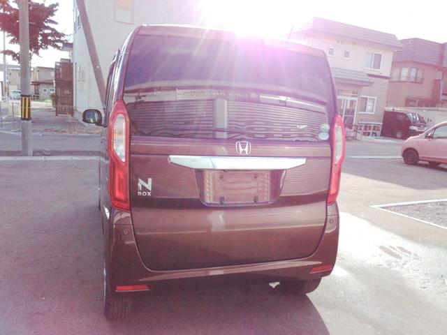 N-BOX G・Lホンダセンシング 4WD スマートキー プッシュスタート LEDヘッドライト シートヒーター ETC 純正オーディオ/地デジ バックカメラ 純正エンジンスターター ドライブレコーダー(21枚目)