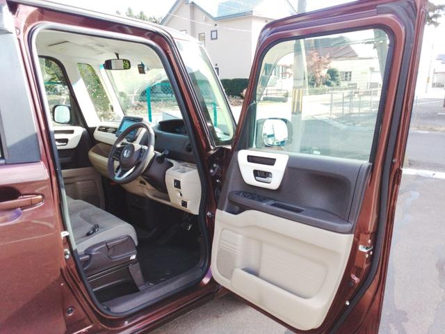 N-BOX G・Lホンダセンシング 4WD スマートキー プッシュスタート LEDヘッドライト シートヒーター ETC 純正オーディオ/地デジ バックカメラ 純正エンジンスターター ドライブレコーダー(27枚目)