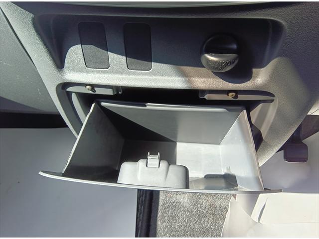 タント カスタムＬ　片側スライドドア　禁煙車　ＡＢＳ　Ｗエアバック　社外アルミホイール　ＣＤ　キーレス　パワーステアリング　エアコンＯＫ（18枚目）