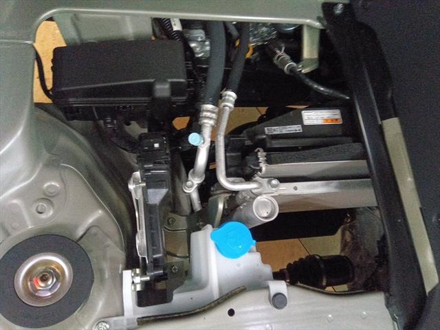 キャリイトラック ＫＣエアコン・パワステ　４ＷＤ　届出済未使用車　衝突軽減ブレーキ　キーレス　アイドリングストップ　誤発進抑制装置　横滑り防止装置　ＰＷ　ＡＢＳ　Ｗエアバッグ　障害物センサー　レーンキープアシスト（6枚目）