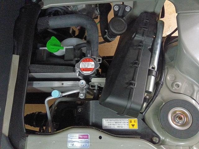 キャリイトラック ＫＣエアコン・パワステ　４ＷＤ　届出済未使用車　衝突軽減ブレーキ　キーレス　アイドリングストップ　誤発進抑制装置　横滑り防止装置　ＰＷ　ＡＢＳ　Ｗエアバッグ　障害物センサー　レーンキープアシスト（7枚目）