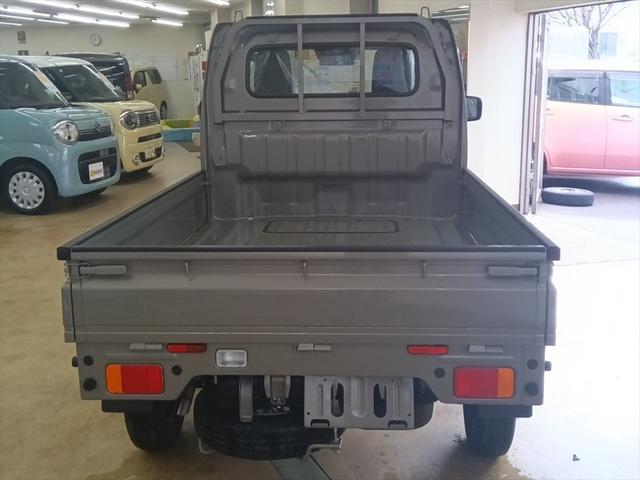 キャリイトラック ＫＣエアコン・パワステ　４ＷＤ　届出済未使用車　衝突軽減ブレーキ　キーレス　アイドリングストップ　誤発進抑制装置　横滑り防止装置　ＰＷ　ＡＢＳ　Ｗエアバッグ　障害物センサー　レーンキープアシスト（10枚目）