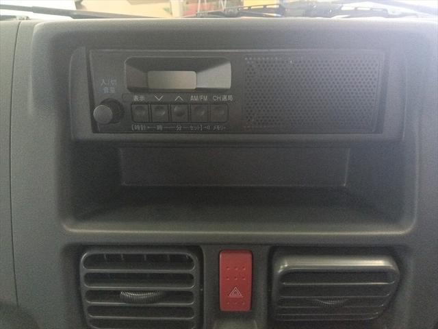 キャリイトラック ＫＣエアコン・パワステ　４ＷＤ　届出済未使用車　衝突軽減ブレーキ　キーレス　アイドリングストップ　誤発進抑制装置　横滑り防止装置　ＰＷ　ＡＢＳ　Ｗエアバッグ　障害物センサー　レーンキープアシスト（13枚目）