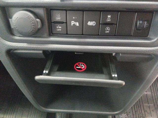 キャリイトラック ＫＣエアコン・パワステ　４ＷＤ　届出済未使用車　衝突軽減ブレーキ　キーレス　アイドリングストップ　誤発進抑制装置　横滑り防止装置　ＰＷ　ＡＢＳ　Ｗエアバッグ　障害物センサー　レーンキープアシスト（17枚目）