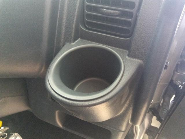 キャリイトラック ＫＣエアコン・パワステ　４ＷＤ　届出済未使用車　衝突軽減ブレーキ　キーレス　アイドリングストップ　誤発進抑制装置　横滑り防止装置　ＰＷ　ＡＢＳ　Ｗエアバッグ　障害物センサー　レーンキープアシスト（23枚目）