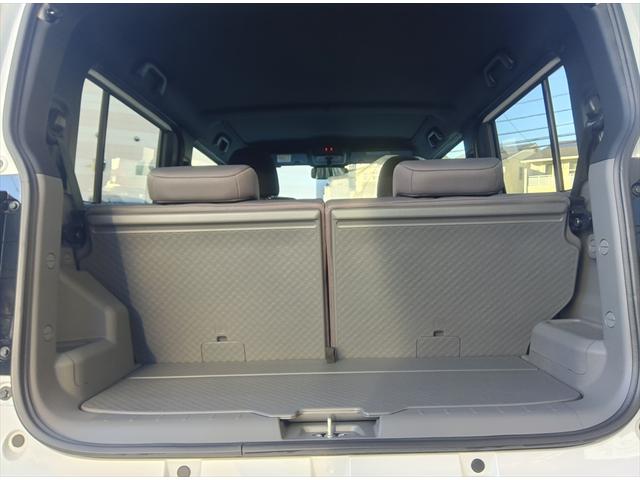 タフト Ｇターボ　届出済未使用車　衝突軽減ブレーキ　シートヒーター　誤発進抑制装置　横滑り防止装置　ＬＥＤヘッドライト　純正アルミホイール　スマートキー　プッシュスタート　Ｗ・サイド・カーテンエアバック（11枚目）