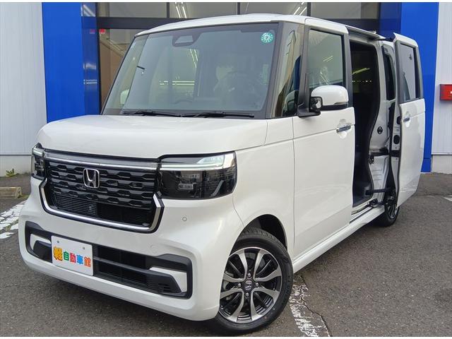 Ｎ－ＢＯＸカスタム ベースグレード　届出済未使用車　衝突軽減ブレーキ　バックカメラ　片側パワースライドドア　シートヒーター　誤発進抑制　横滑り防止　スマートキー　プッシュスタート　ＬＥヘッドライト　アイドリングストップ　純正アルミ（2枚目）