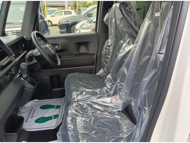 Ｎ－ＢＯＸカスタム ベースグレード　届出済未使用車　衝突軽減ブレーキ　バックカメラ　片側パワースライドドア　シートヒーター　誤発進抑制　横滑り防止　スマートキー　プッシュスタート　ＬＥヘッドライト　アイドリングストップ　純正アルミ（18枚目）