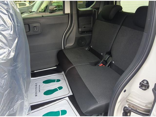 Ｎ－ＢＯＸカスタム ベースグレード　届出済未使用車　衝突軽減ブレーキ　バックカメラ　片側パワースライドドア　シートヒーター　誤発進抑制　横滑り防止　スマートキー　プッシュスタート　ＬＥヘッドライト　アイドリングストップ　純正アルミ（19枚目）