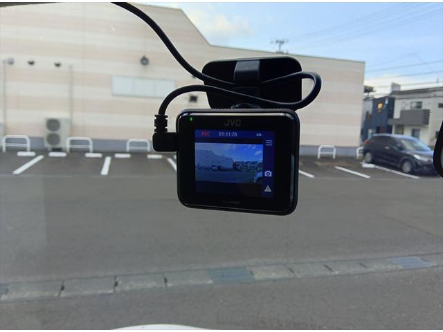 デイズルークス X Vセレクション+セーフティII 衝突軽減ブレーキ バック・全周囲カメラ ドラレコ 片側パワースライドドア 禁煙車 ETC 誤発進抑制 横滑り防止装置 スマートキー プッシュスタート HIDヘッドライト 電動格納ドアミラー ABS(18枚目)