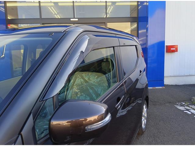 デイズ Ｘ　衝突軽減ブレーキ　バック・全周囲カメラ　ドラレコ　禁煙車　誤発進抑制　横滑り防止装置　スマートキー　プッシュスタート　純正アルミホイール　Ｗ・サイドエアバック　ＡＢＳ　アイドリングストップ　Ａライト（7枚目）