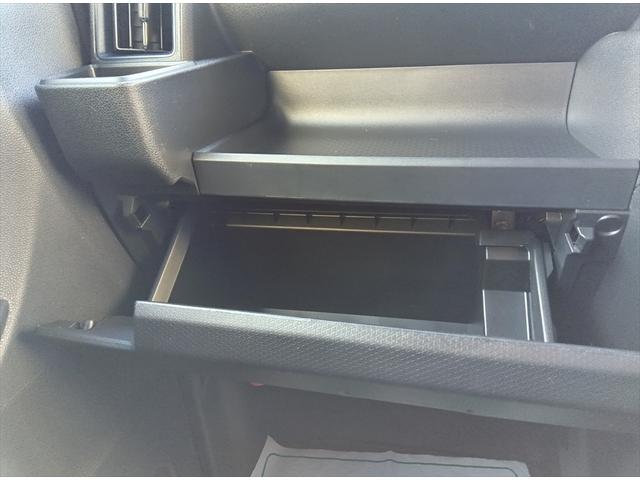 タント カスタムＲＳ　ターボ　純正ナビＴＶ　パノラマモニター　後期型　衝突軽減ブレーキ　Ｂｌｕｅｔｏｏｔｈ　バックカメラ　ドラレコ　両側パワースライドドア　ＥＴＣ　禁煙車　シートヒーター　誤発進抑制装置　横滑り防止装置（18枚目）