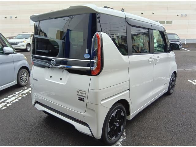 ルークス ハイウェイスター　Ｘ　快適パックＡ　純正ナビＴＶ　アラウンドビューモニター　衝突軽減ブレーキ　Ｂｌｕｅｔｏｏｔｈ　バックカメラ　ドラレコ　片側パワースライドドア　ＥＴＣ　純正アルミホイール　誤発進抑制　横滑り防止　ＬＥＤ（2枚目）