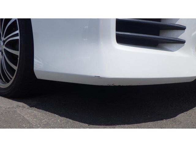 ヴォクシー ＺＳ　煌ＩＩ　４ＷＤ　ＥＴＣ　バックカメラ　ナビ　両側電動スライドドア　スマートキー　電動格納ミラー　３列シート　ウォークスルー　ＣＶＴ　　盗難防止システム　衝突安全ボディ（46枚目）