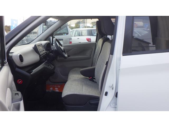 デイズ S 4WD クリアランスソナー 衝突被害軽減システム キーレスエントリー アイドリングストップ 電動格納ミラー シートヒーター ベンチシート CVT 盗難防止システム ABS ESC CD(16枚目)