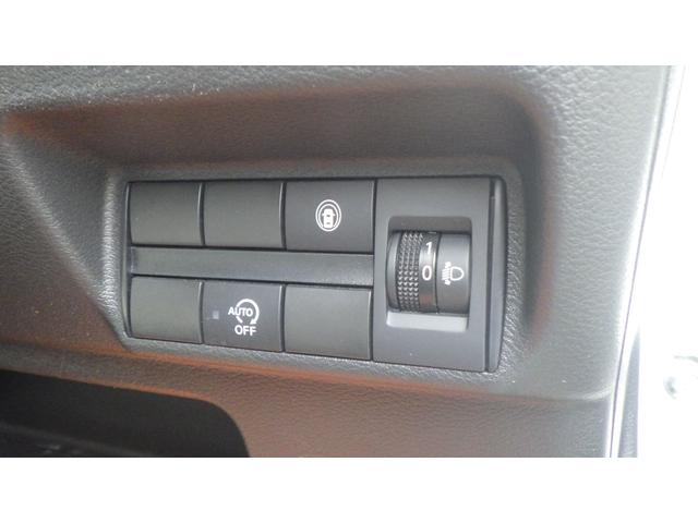 ｅＫワゴン Ｍ　４ＷＤ　クリアランスソナー　衝突被害軽減システム　キーレスエントリー　アイドリングストップ　電動格納ミラー　シートヒーター　ベンチシート　ＣＶＴ　盗難防止システム　ＡＢＳ　ＥＳＣ　ＣＤ　ＵＳＢ（12枚目）