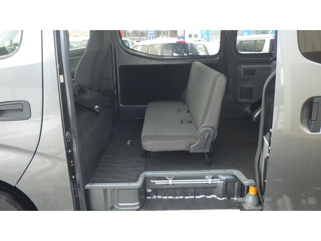 ＮＶ３５０キャラバンバン ロングＤＸターボ　４ＷＤ　ＥＴＣ　バックカメラ　ナビ　衝突被害軽減システム　スライドドア　キーレスエントリー　電動格納ミラー　ＡＴ　ＥＳＣ　エアコン　パワーウィンドウ　運転席エアバッグ（22枚目）