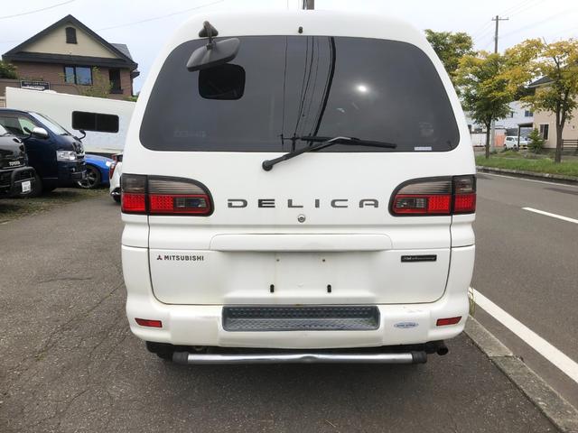 デリカスペースギア 　２０ｔｈアニバーサリー　ＡＴ　４ＷＤ　ディーゼルターボ　スライドドア　ＴＶ＆ナビ　ＡＷ　７名乗り　フォグランプ（6枚目）