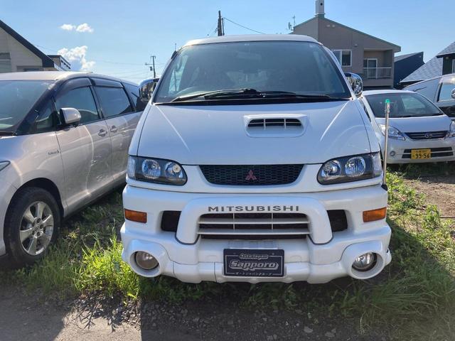 デリカスペースギア 　２０ｔｈアニバーサリー　ＡＴ　４ＷＤ　ディーゼルターボ　スライドドア　ＴＶ＆ナビ　ＡＷ　７名乗り　フォグランプ（12枚目）