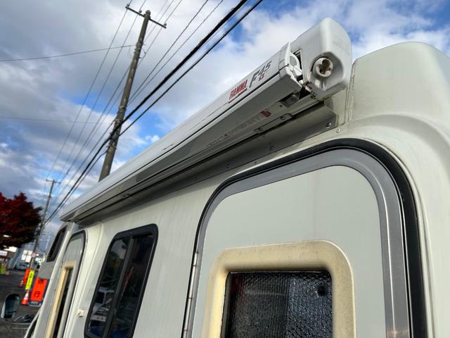 カムロード  キャンピングカー・ディーゼル・AT・4WD(14枚目)