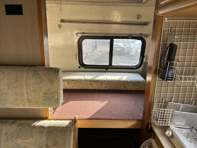 カムロード  キャンピングカー・ディーゼル・AT・4WD(38枚目)