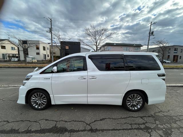 ヴェルファイアハイブリッド ZR(3枚目)