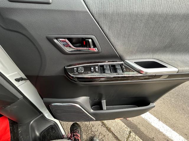 ヴェルファイアハイブリッド ZR(15枚目)