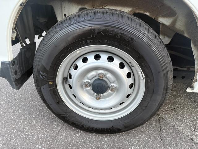 ハイゼットカーゴ スペシャルクリーンハイルーフ4WD キーレス・ちょいCamベッドキット付き・パートタイム4WD・リアヒーター・アイドリングストップ 両側スライドドア フルフラット エアバッグ エアコン パワーステアリング パワーウィンドウ ABS(43枚目)