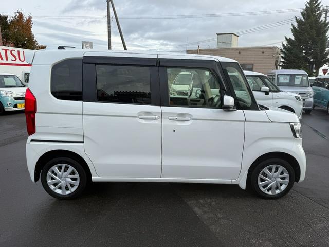 N-BOX G・EXホンダセンシング プッシュスタート・エンジンスターター・純正ナビ・フルセグTV・バックカメラ・両側パワースライドドア・ブレーキサポート・クルーズコントロール・レーンキープアシスト・ビルドインETC・横滑り防止装置(5枚目)