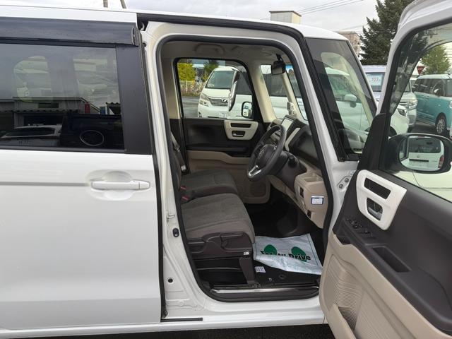 N-BOX G・EXホンダセンシング プッシュスタート・エンジンスターター・純正ナビ・フルセグTV・バックカメラ・両側パワースライドドア・ブレーキサポート・クルーズコントロール・レーンキープアシスト・ビルドインETC・横滑り防止装置(10枚目)