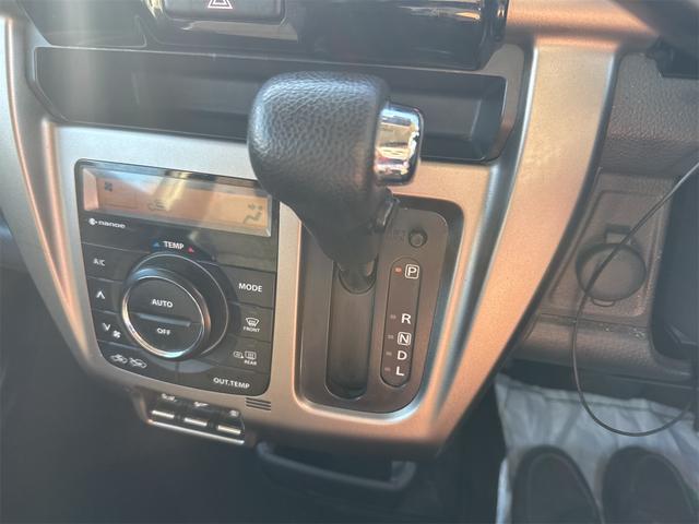 ハスラー JスタイルII ETC バックカメラ レーンアシスト 衝突被害軽減システム オートライト HID スマートキー アイドリングストップ 電動格納ミラー シートヒーター ベンチシート CVT 盗難防止システム ABS(8枚目)