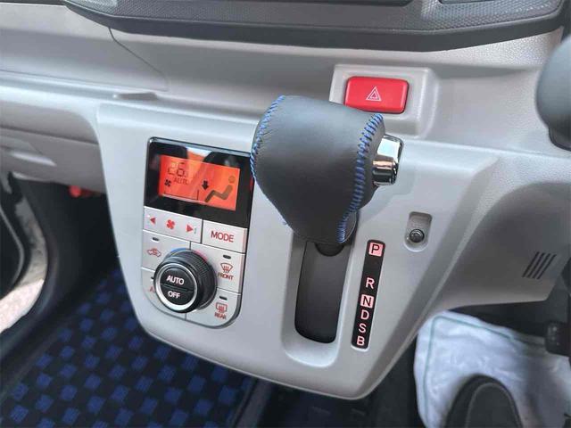 ミライース G リミテッドSAIII 4WD ドライブレコーダー バックカメラ ナビ TV クリアランスソナー 衝突被害軽減システム オートマチックハイビーム オートライト LEDヘッドランプ スマートキー アイドリングストップ(8枚目)