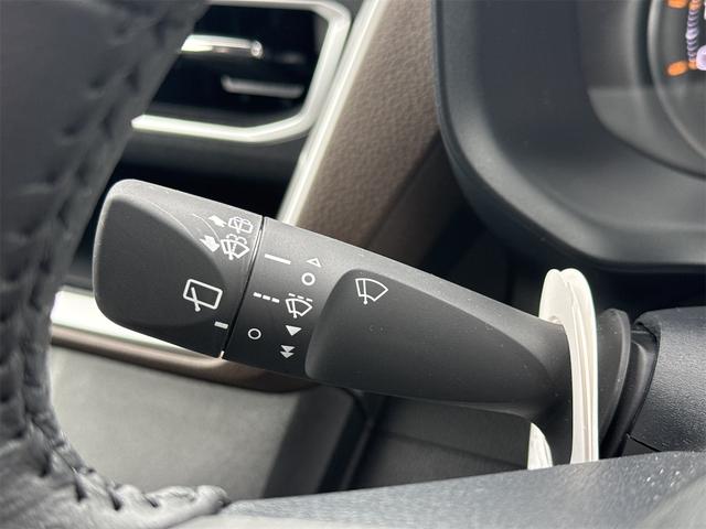 ムーヴ ＲＳ　４ＷＤ　バックカメラ　両側電動スライドドア　ナビ　ＴＶ　クリアランスソナー　オートクルーズコントロール　衝突被害軽減システム　オートライト　ＬＥＤヘッドランプ　スマートキー　アイドリングストップ（9枚目）