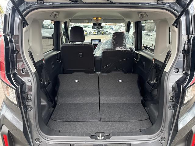 ムーヴ ＲＳ　４ＷＤ　バックカメラ　両側電動スライドドア　ナビ　ＴＶ　クリアランスソナー　オートクルーズコントロール　衝突被害軽減システム　オートライト　ＬＥＤヘッドランプ　スマートキー　アイドリングストップ（45枚目）