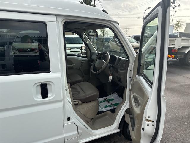 エブリイ ＰＡリミテッド　ＡＴ・４ＷＤ・キーレス・両側スライドドア・プライバシーガラス・パートタイム４ＷＤ（10枚目）