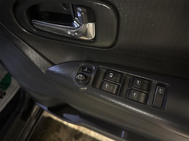 パワーウィンドウ付き☆運転席で全部の窓を開閉することが可能！！快適にドライブをお楽しみいただけます☆