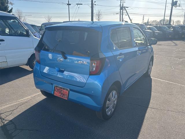 ミライース Ｘ　ＳＡＩＩＩ　４ＷＤ　クリアランスソナー　衝突被害軽減システム　オートマチックハイビーム　オートライト　ＬＥＤヘッドランプ　キーレスエントリー　アイドリングストップ　ＣＶＴ　盗難防止システム　ＡＢＳ　ＥＳＣ（8枚目）