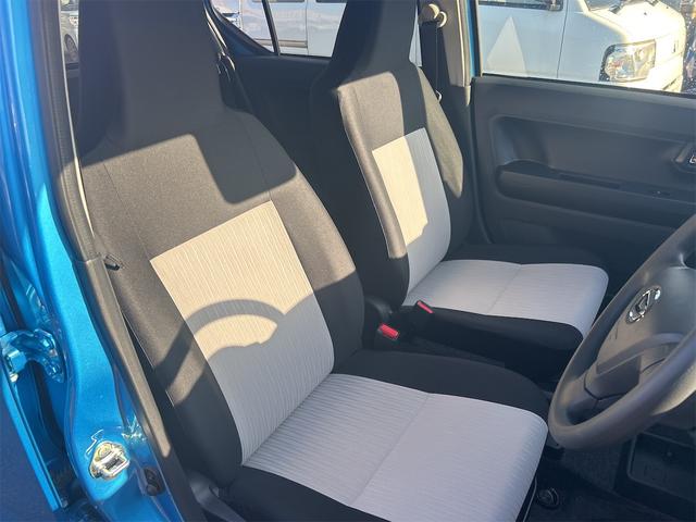 ミライース Ｘ　ＳＡＩＩＩ　４ＷＤ　クリアランスソナー　衝突被害軽減システム　オートマチックハイビーム　オートライト　ＬＥＤヘッドランプ　キーレスエントリー　アイドリングストップ　ＣＶＴ　盗難防止システム　ＡＢＳ　ＥＳＣ（12枚目）