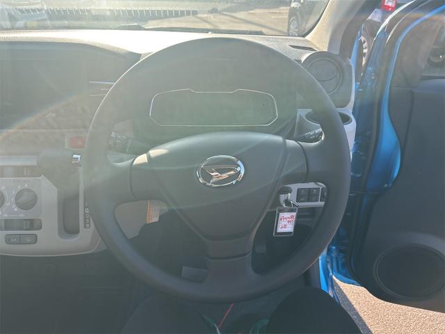 ミライース Ｘ　ＳＡＩＩＩ　４ＷＤ　クリアランスソナー　衝突被害軽減システム　オートマチックハイビーム　オートライト　ＬＥＤヘッドランプ　キーレスエントリー　アイドリングストップ　ＣＶＴ　盗難防止システム　ＡＢＳ　ＥＳＣ（13枚目）